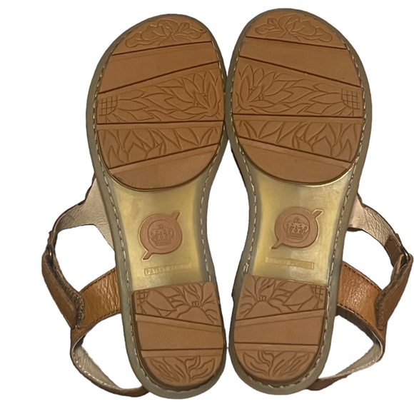 Born boho brown leather braided t-strap Velcro closure sandal - Picture 8 of 10